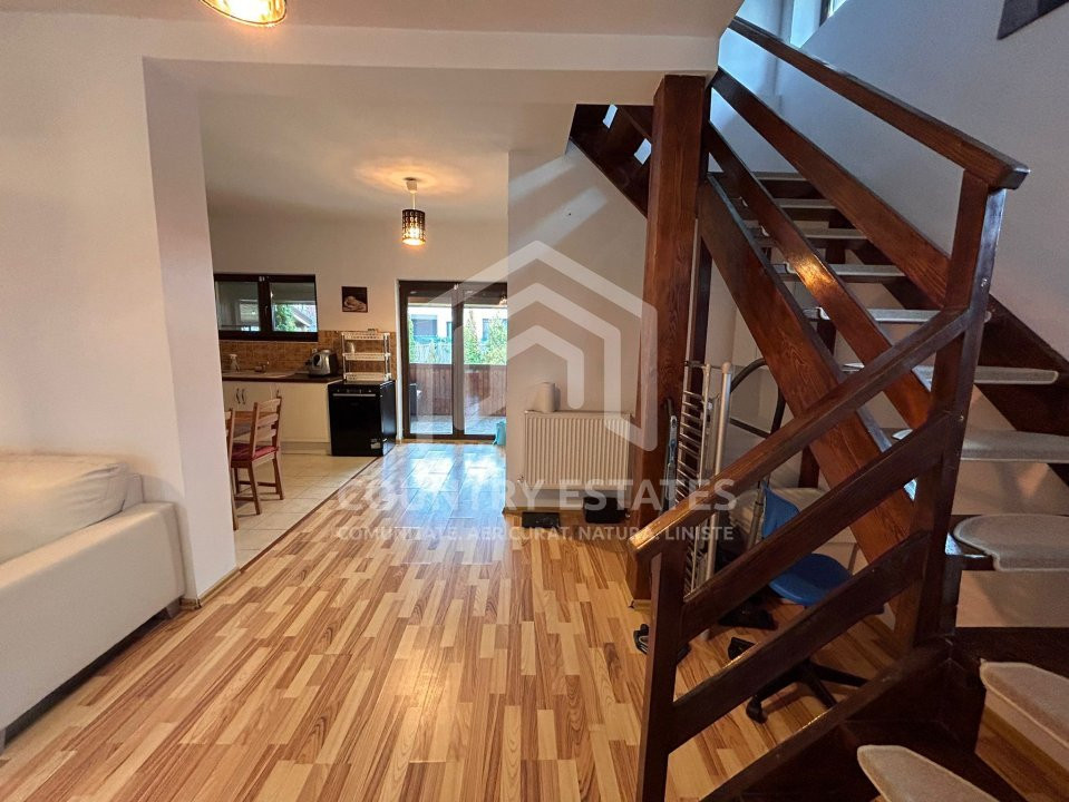 Vila duplex de inchiriat, mobilata, strada privata cu bariera, Padurea Tamasi