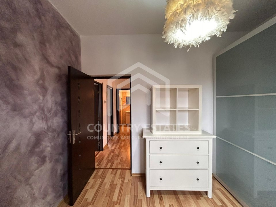 Vila duplex de inchiriat, mobilata, strada privata cu bariera, Padurea Tamasi