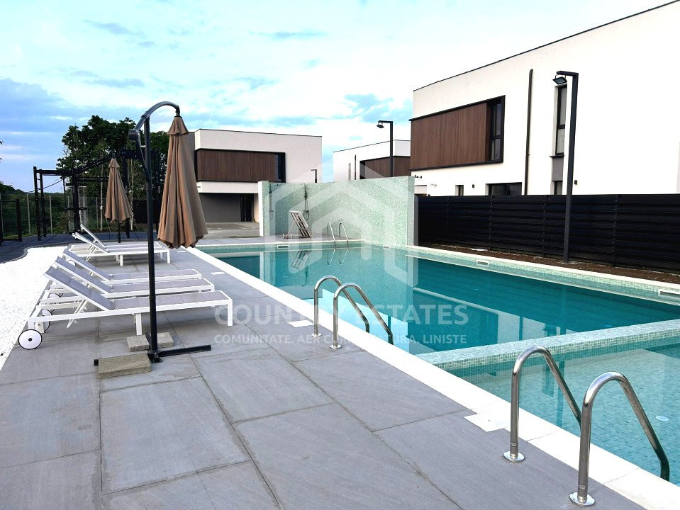 Vila Smart, prima inchiriere, gradina amenajata, piscina exterioara in complex!