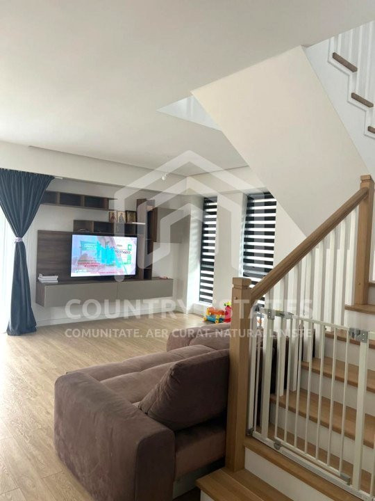 Vila Crib, prima inchiriere, pozitie aproape centrala, la padure, Corbeanca