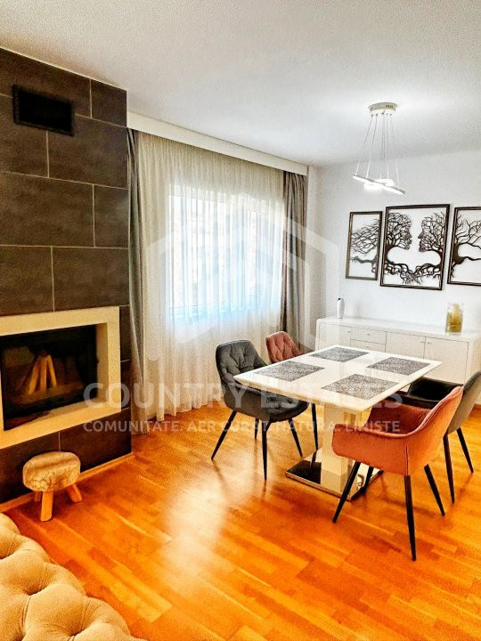 Apartament cu 3 camere de inchiriat,șemineu,barbecue si piscina in Ibiza Sol