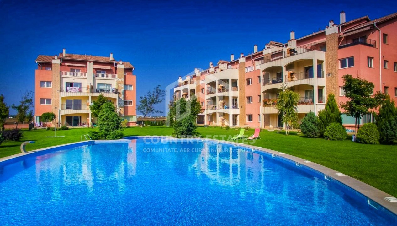 Apartament cu 3 camere de inchiriat,șemineu,barbecue si piscina in Ibiza Sol